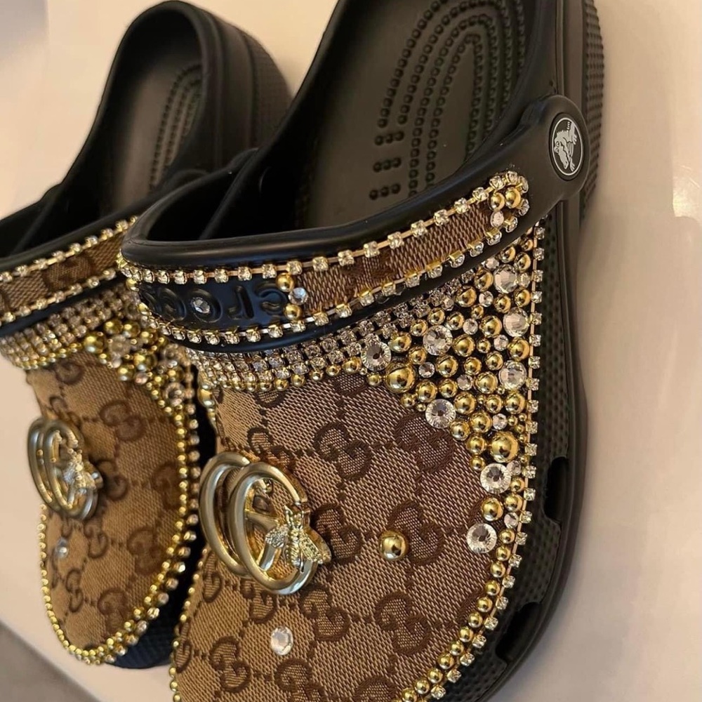 Everything looks better with a touch of art get your crocs customized . - Picture 1 of 1